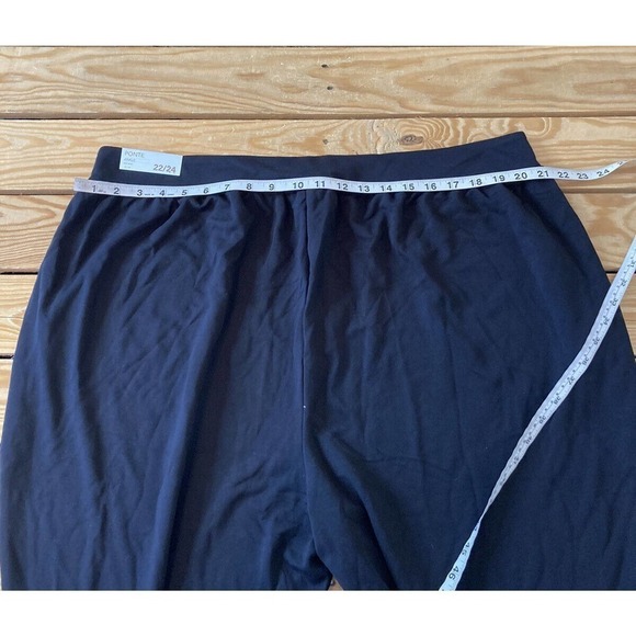 NWT Lane Bryant Ponte Ankle Pants Size 22/24 Women’s Mid Rise MSRP $59.95 - Picture 9 of 10